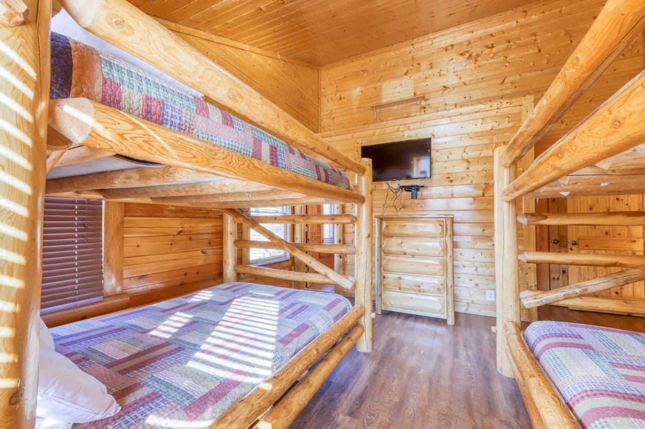 Black Bear Ridge Resort: Valhalla Manor By Dc Sevierville Exteriör bild