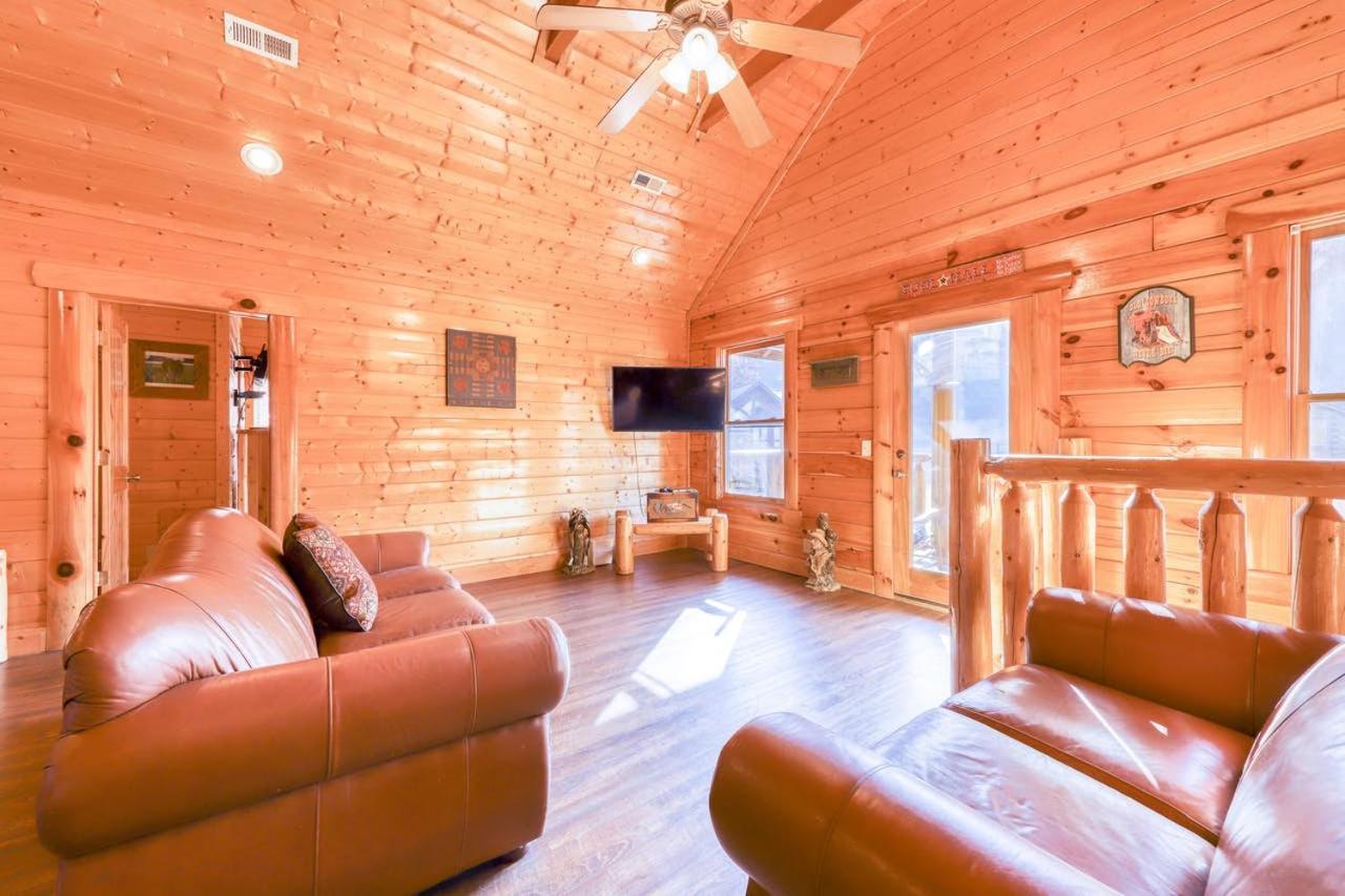 Black Bear Ridge Resort: Valhalla Manor By Dc Sevierville Exteriör bild