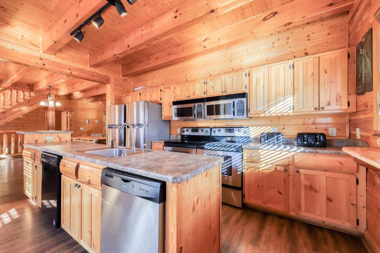 Black Bear Ridge Resort: Valhalla Manor By Dc Sevierville Exteriör bild