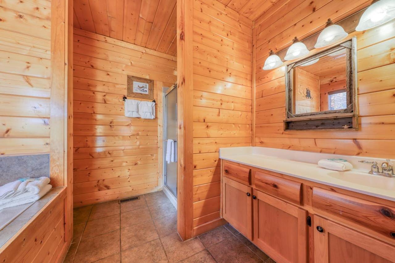 Black Bear Ridge Resort: Valhalla Manor By Dc Sevierville Exteriör bild