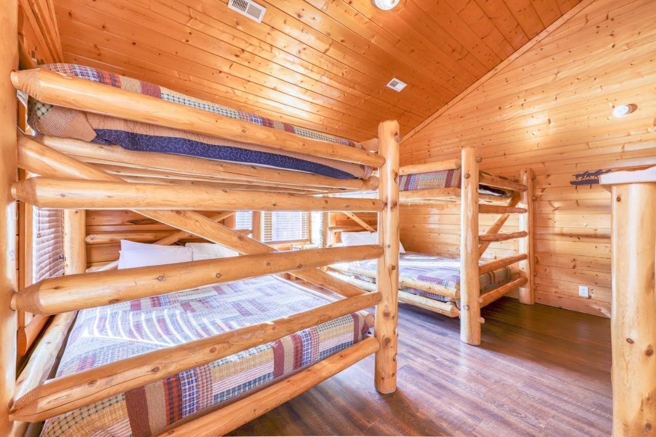 Black Bear Ridge Resort: Valhalla Manor By Dc Sevierville Exteriör bild
