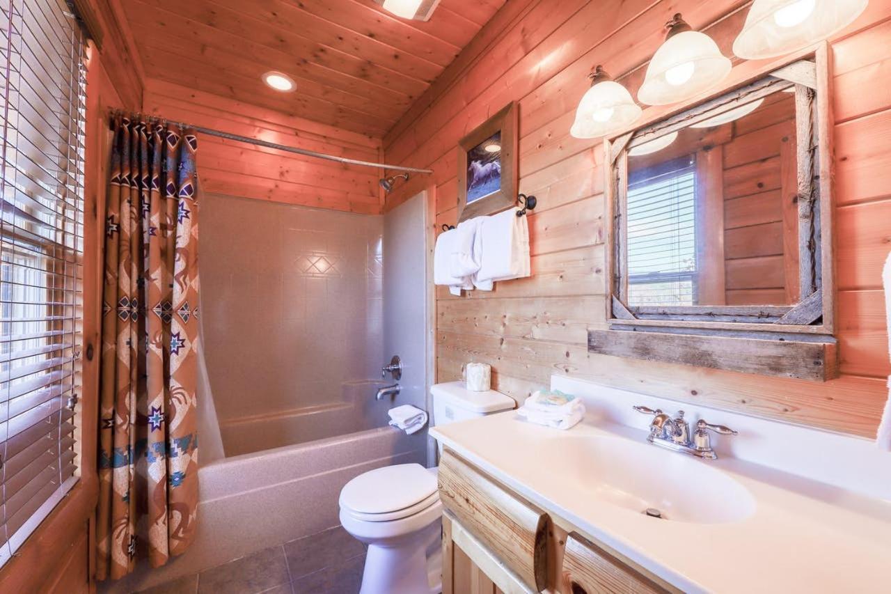 Black Bear Ridge Resort: Valhalla Manor By Dc Sevierville Exteriör bild