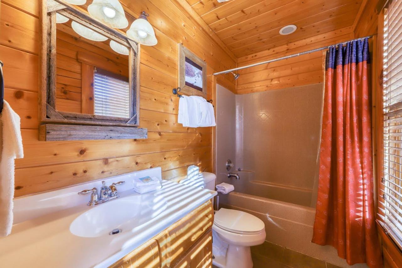 Black Bear Ridge Resort: Valhalla Manor By Dc Sevierville Exteriör bild