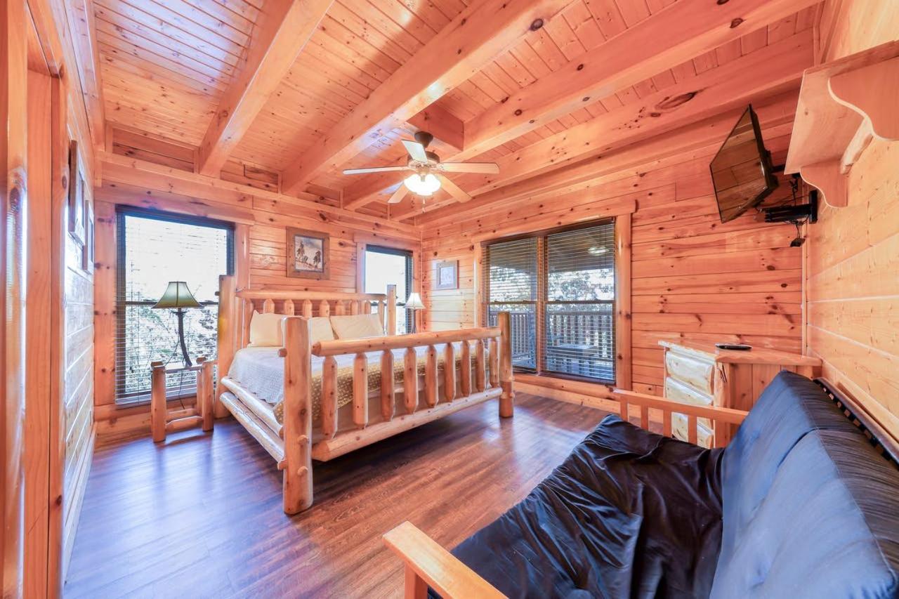 Black Bear Ridge Resort: Valhalla Manor By Dc Sevierville Exteriör bild