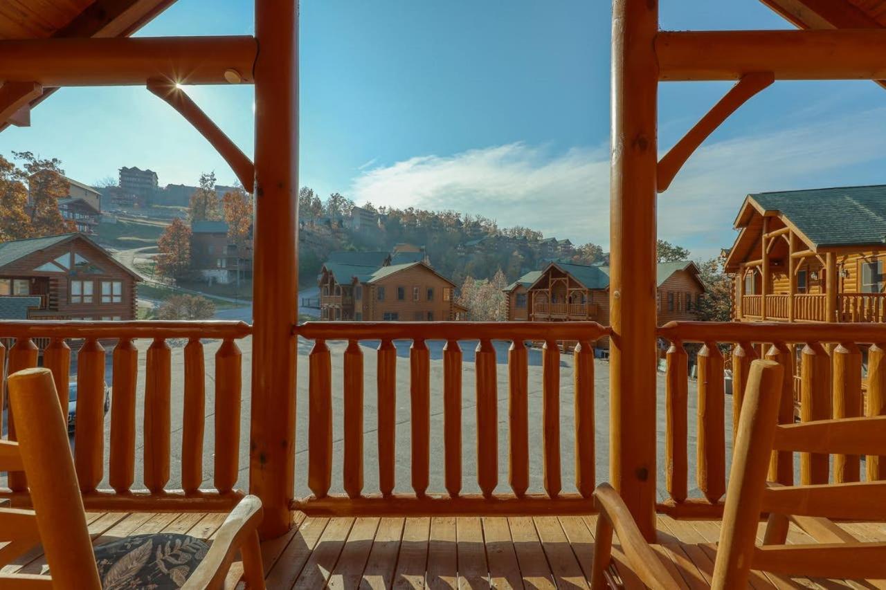 Black Bear Ridge Resort: Valhalla Manor By Dc Sevierville Exteriör bild