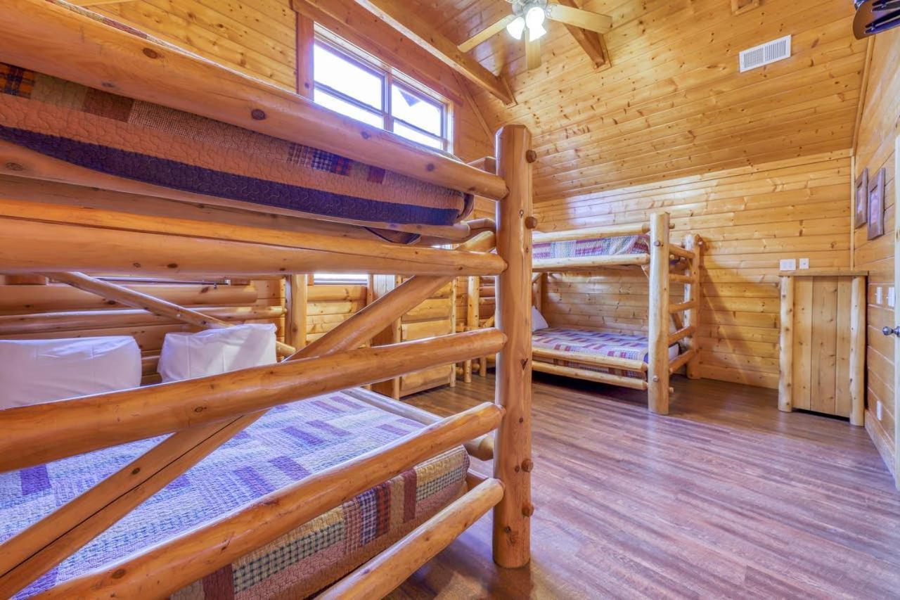 Black Bear Ridge Resort: Valhalla Manor By Dc Sevierville Exteriör bild